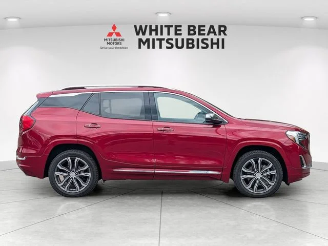 Used 2018 Quartz GMC Denali image 6