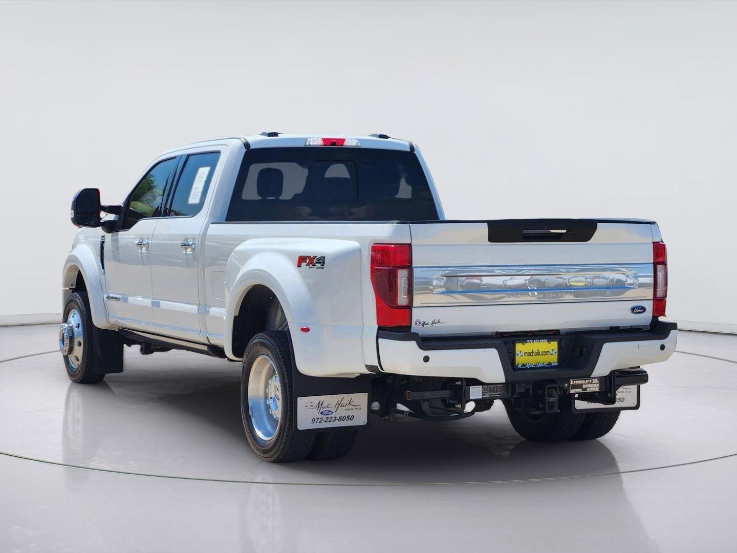 Used 2022 Star White Metallic Tri-Coat Ford Platinum image 6