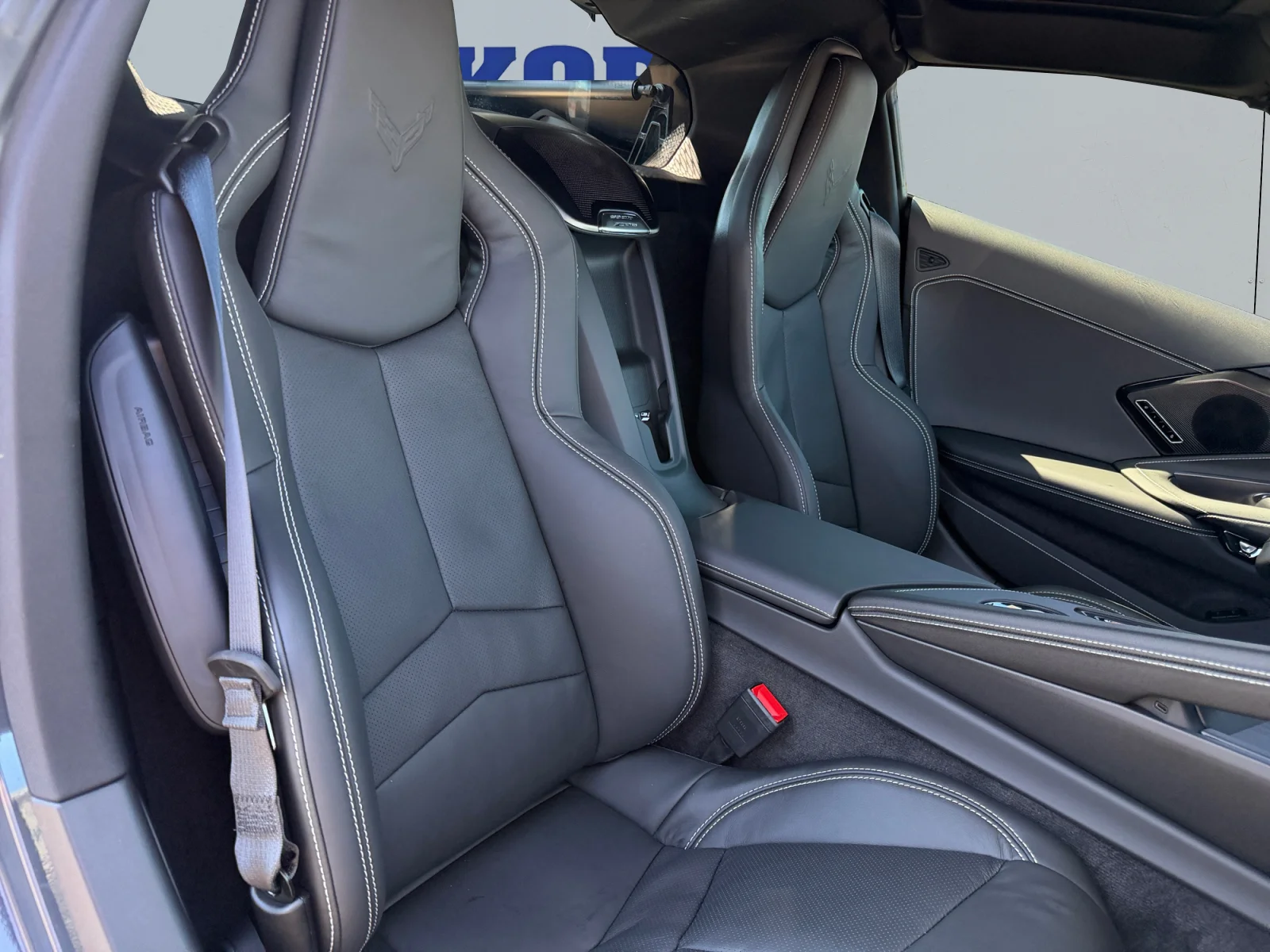 2027 Chevrolet Corvette 2LZ - Photo 18