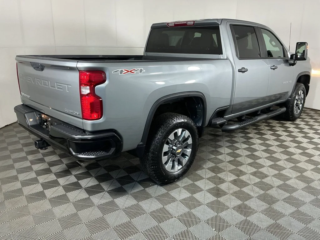 Used 2024 Sterling Gray Metallic Chevrolet Custom image 9