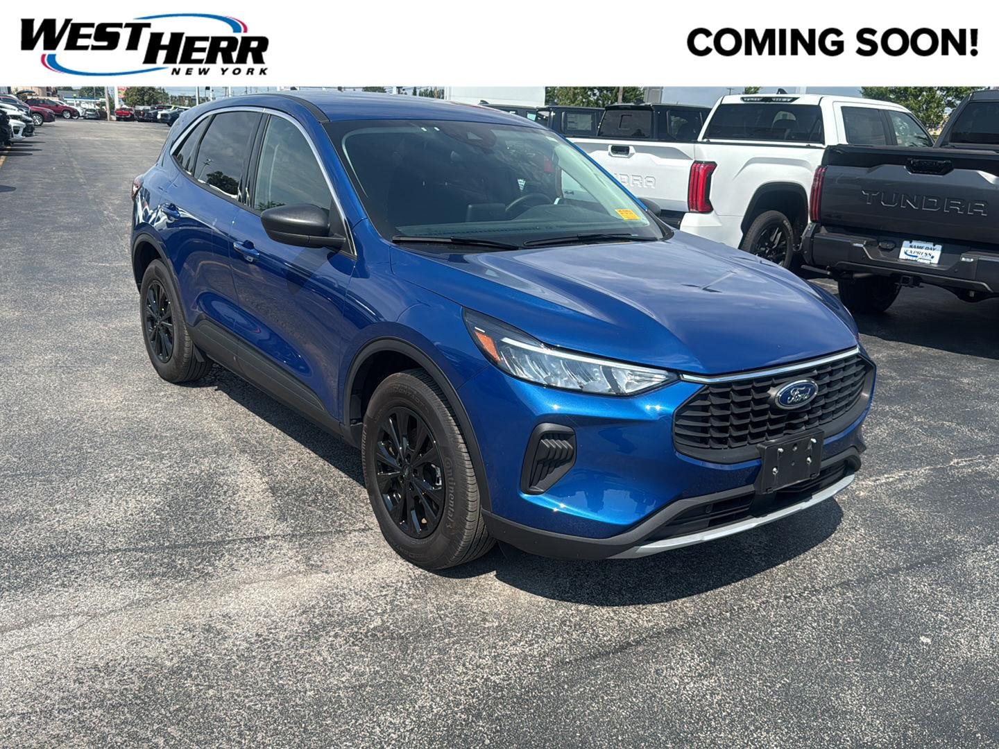 Used 2023 Atlas Blue Ford Active image 1