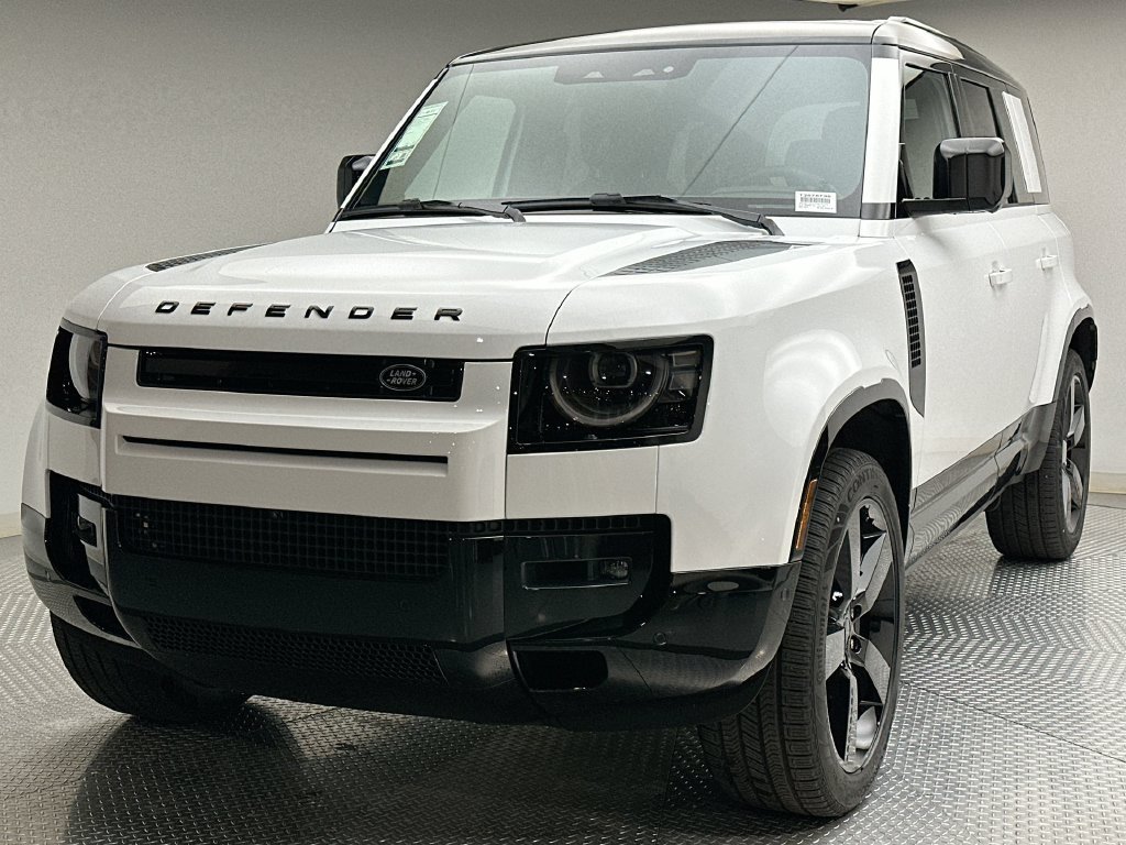 New 2026 Fuji White Land Rover X-Dynamic SE image 1