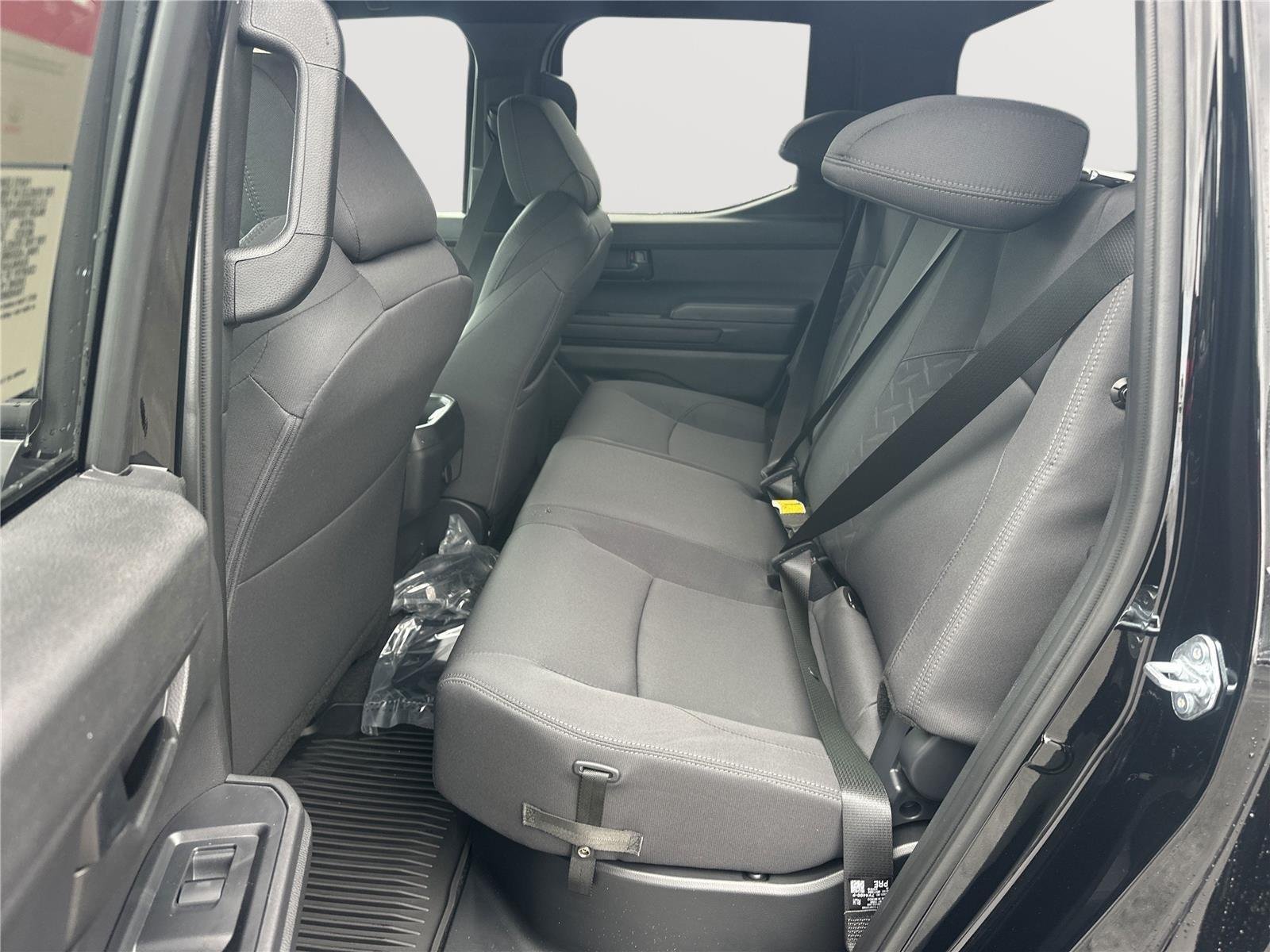 2026 Toyota Tacoma SR5 - Photo 20