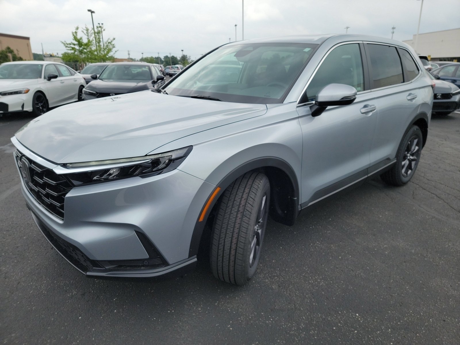New 2026 Solar Silver Metallic Honda EX-L image 3
