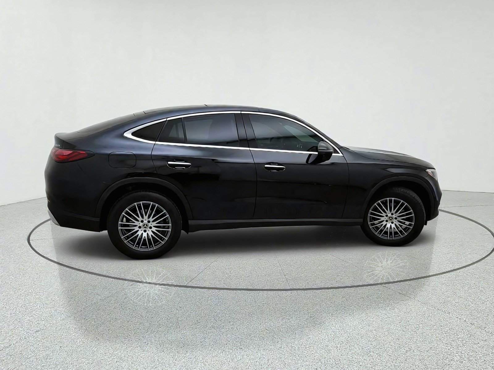 Certified Used 2025 Obsidian Black Metallic Mercedes-Benz GLC 300 image 7