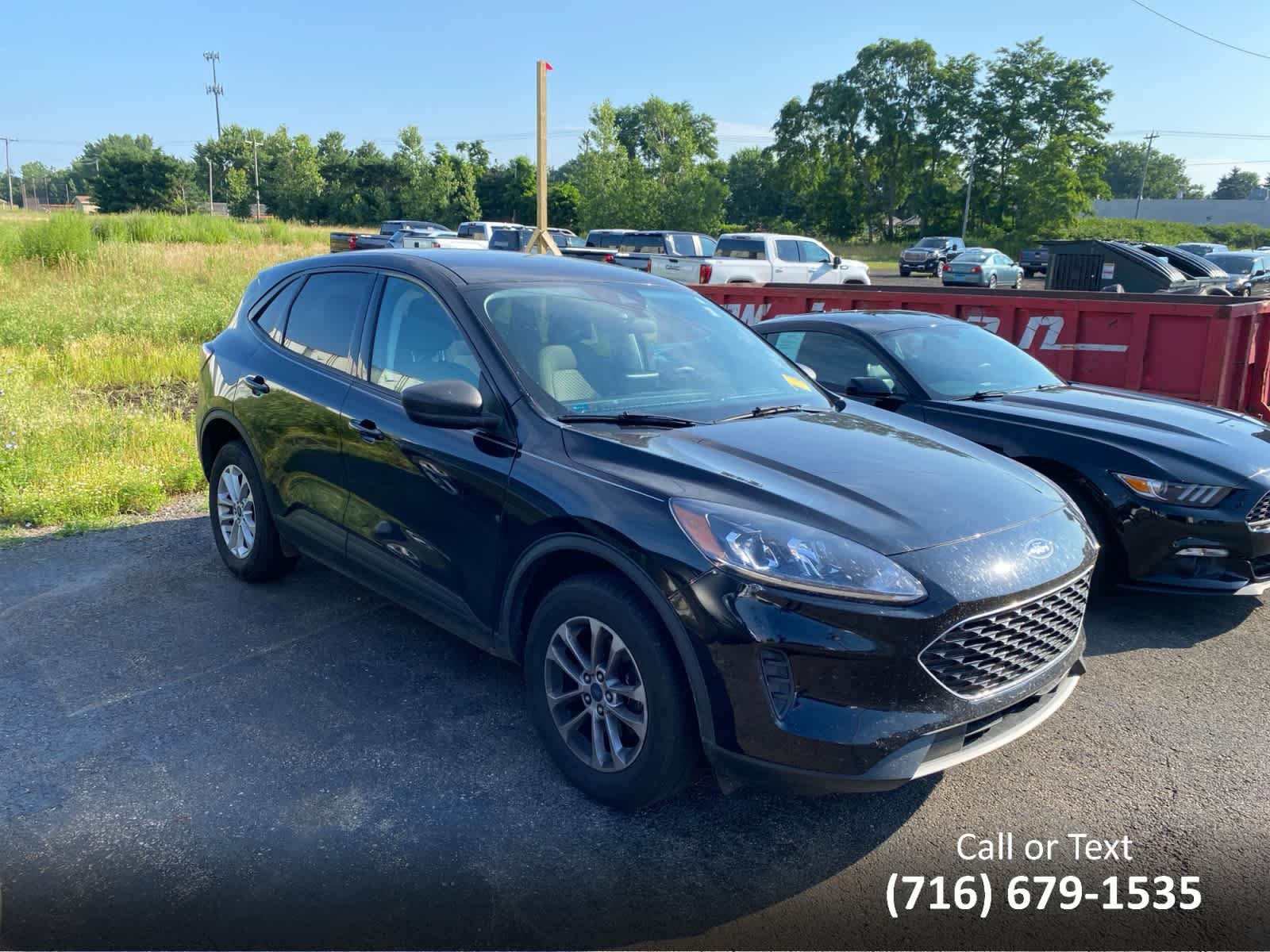 Used 2022 Agate Black Metallic Ford SE image 3