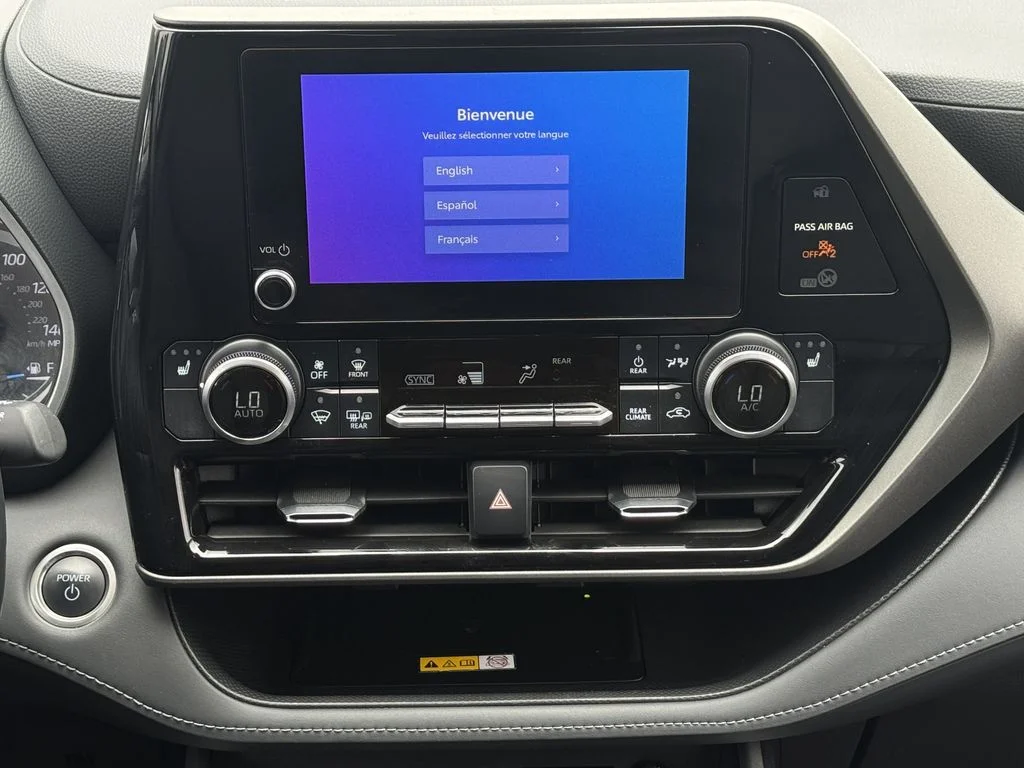 Used 2024 Silver Toyota XLE image 18