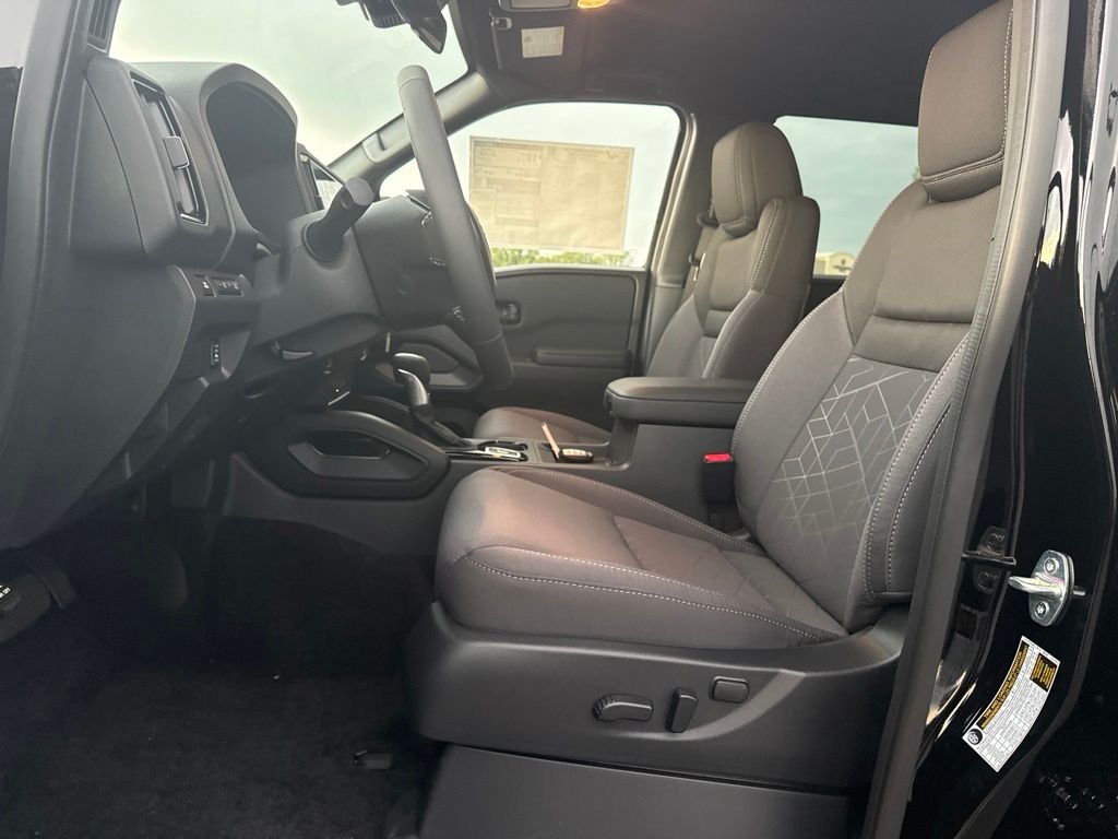 New 2026 Super Black Nissan Crew Cab SV image 11