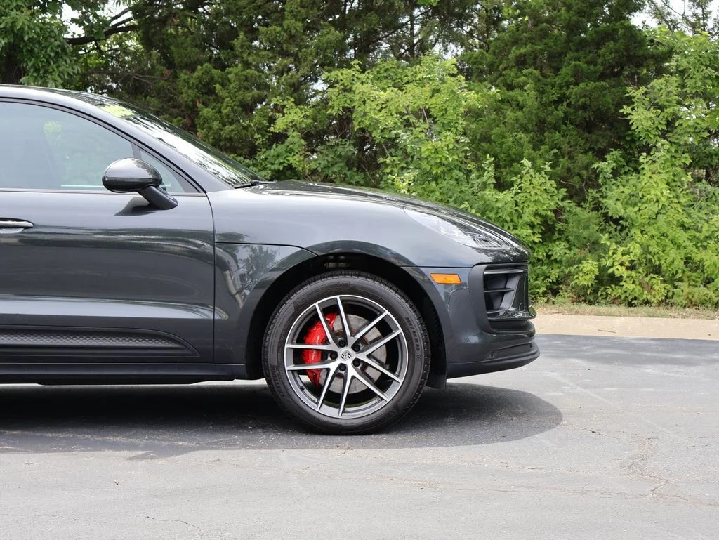 Used 2023  Porsche S image 10