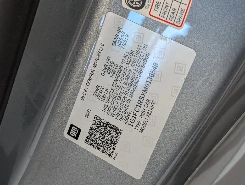 Used 2021 Gray Chevrolet 3LT image 16