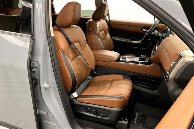 2025 Nissan Pathfinder Platinum - Photo 8
