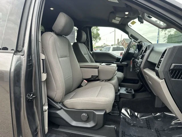 Used 2018 Gray Ford XLT image 25