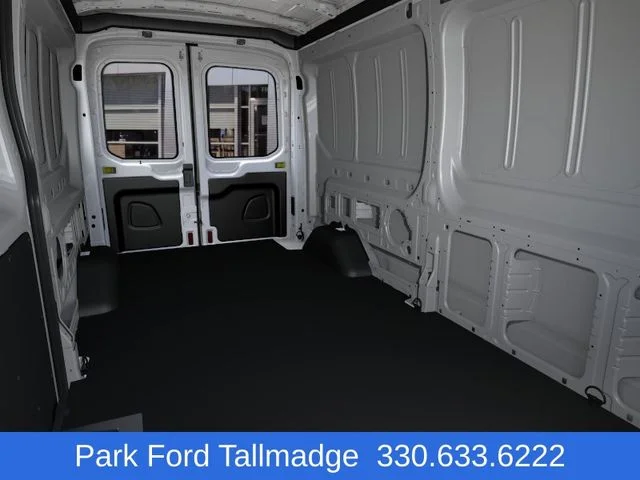 New 2026 Oxford White Ford Base image 11
