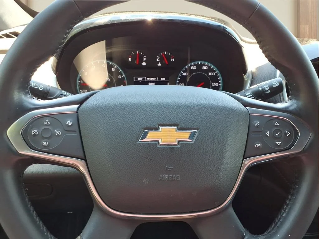 Used 2022 Northsky Blue Metallic Chevrolet LT Cloth image 11