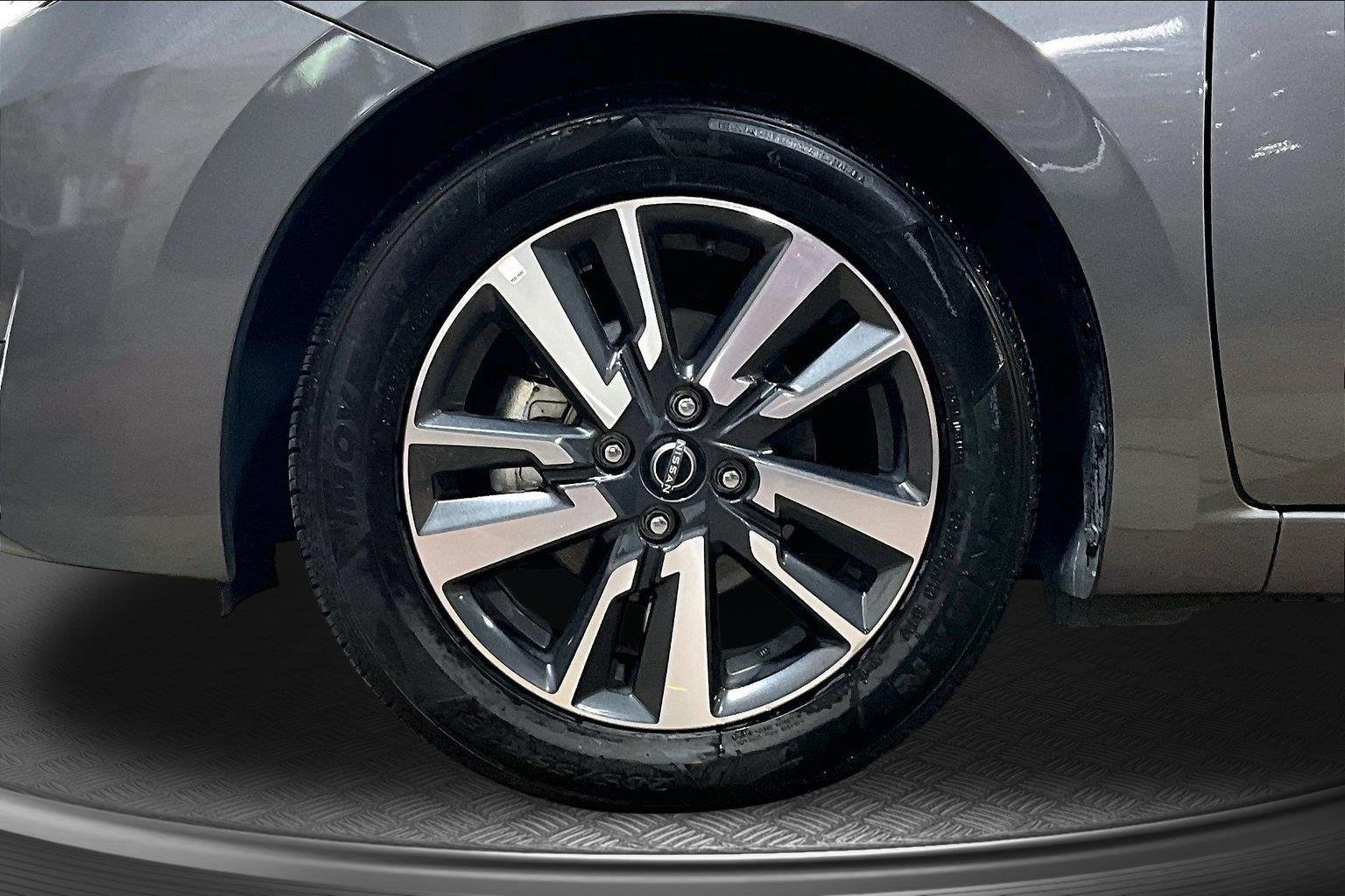 Used 2025 Gun Metallic Nissan SV image 10