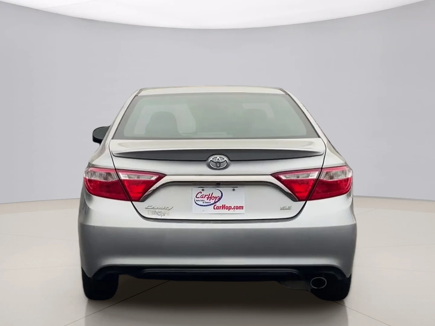 Used 2017 Silver Toyota LE image 6