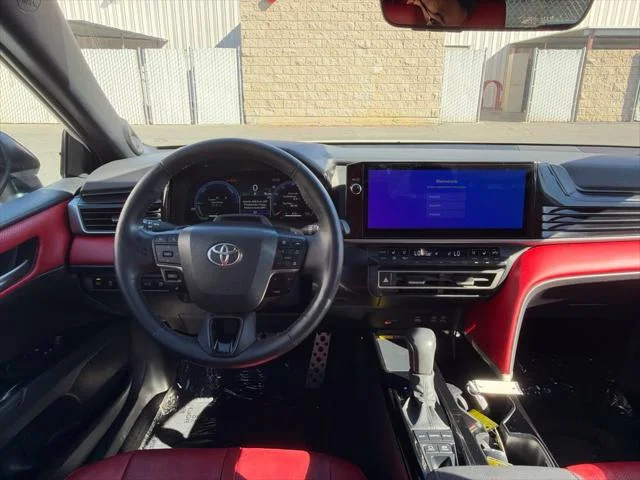 Certified Used 2025 MID BLK/WIND CHILL Toyota  image 19