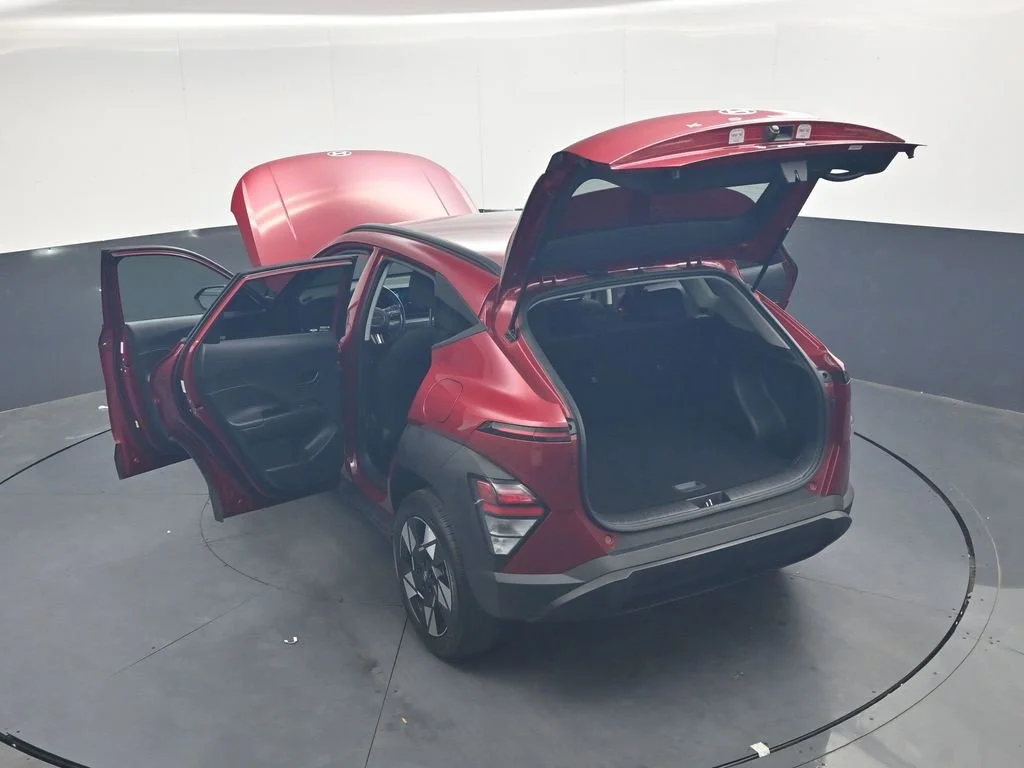 Used 2025 Red Hyundai SEL image 40