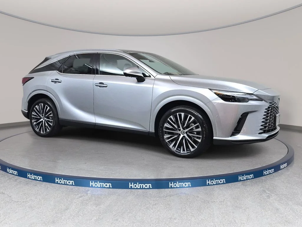 New 2026 Iridium Lexus PREMIUM PLUS image 3