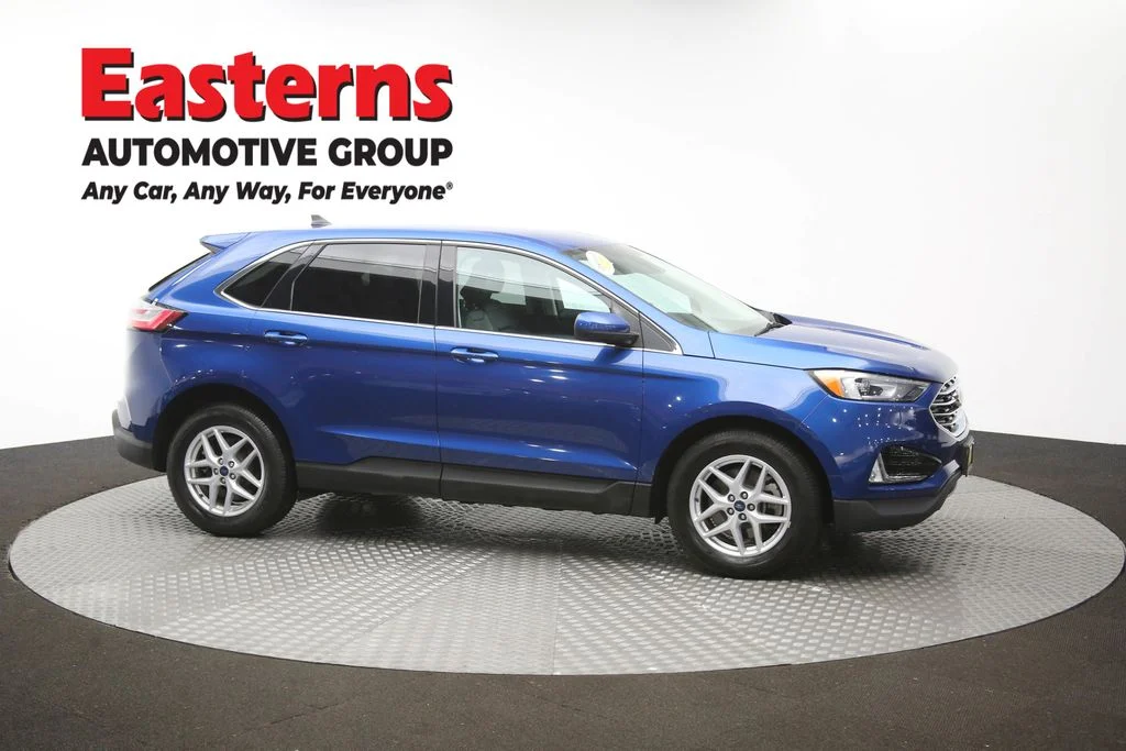 Used 2021 Blue Ford SEL image 45