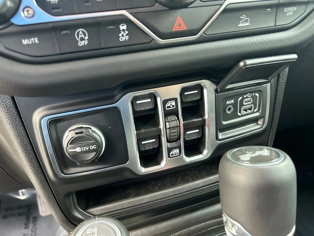 Certified Used 2025 Black Jeep Sahara image 37