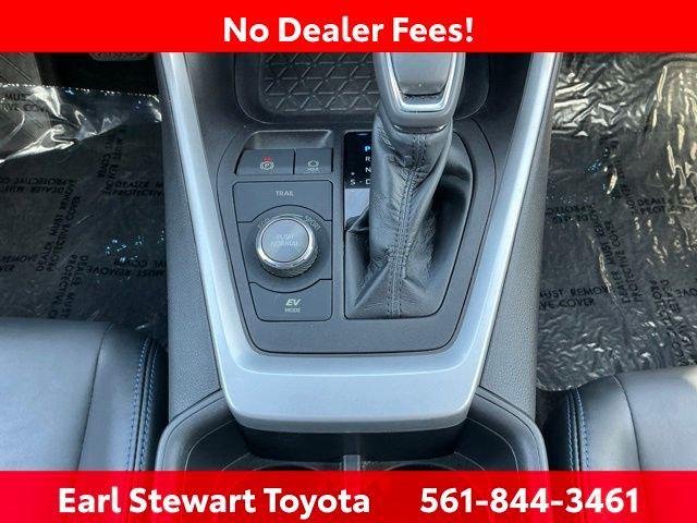 Certified Used 2022 CAVALRY BLUE W/BLK Toyota  image 42