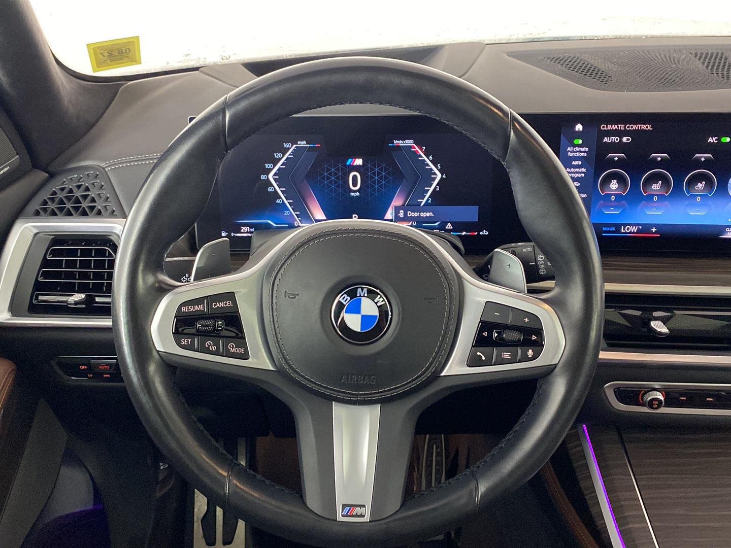 Used 2023 Mineral White Metallic BMW xDrive40i image 17