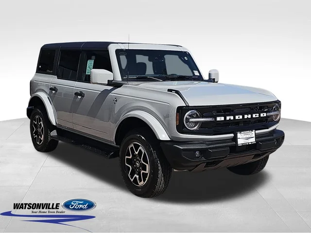 2026 Ford Bronco Outer Banks®