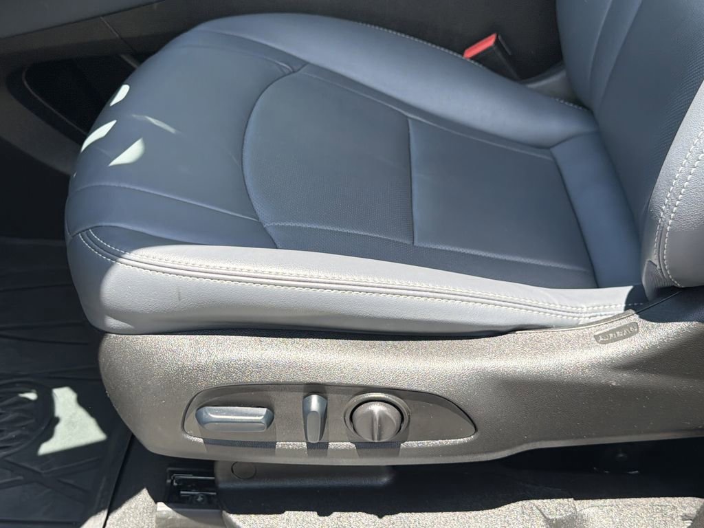 Used 2024 Moonstone Gray Metallic Buick Essence image 22