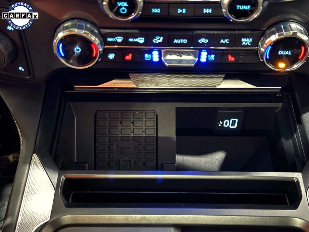 Used 2023  Ford Platinum image 17