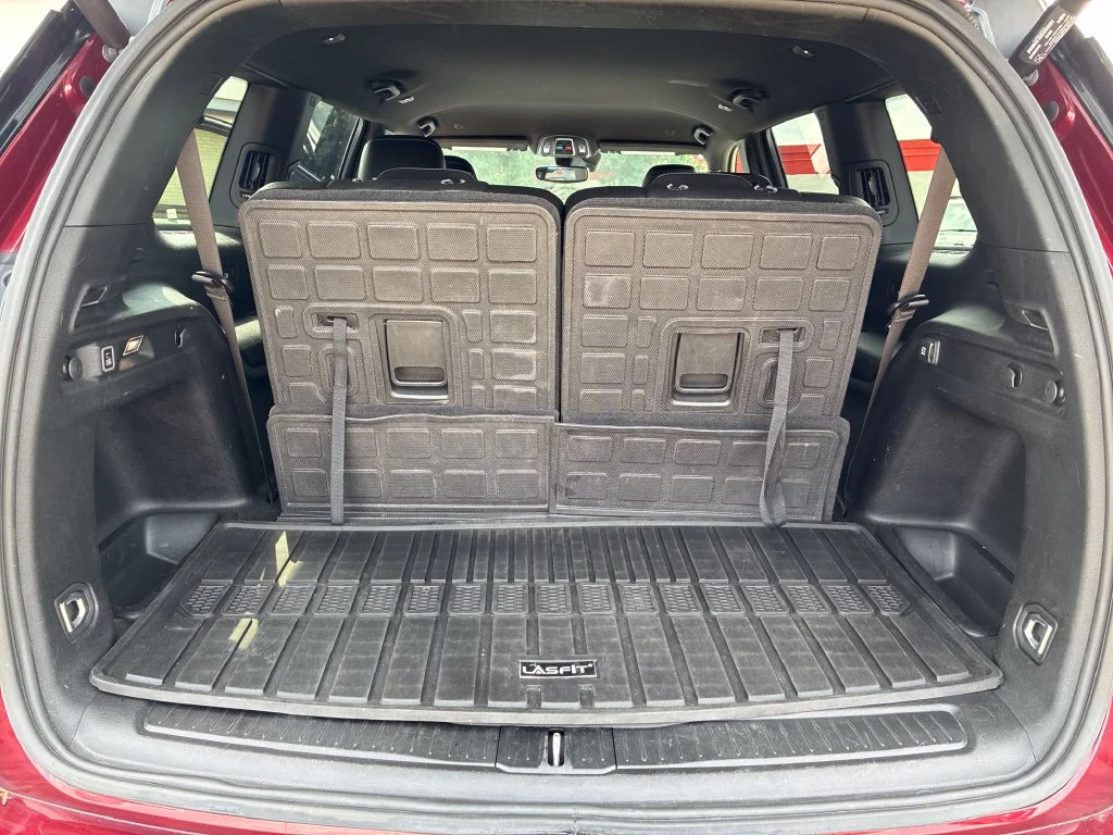 Used 2024 Red Jeep Altitude image 24