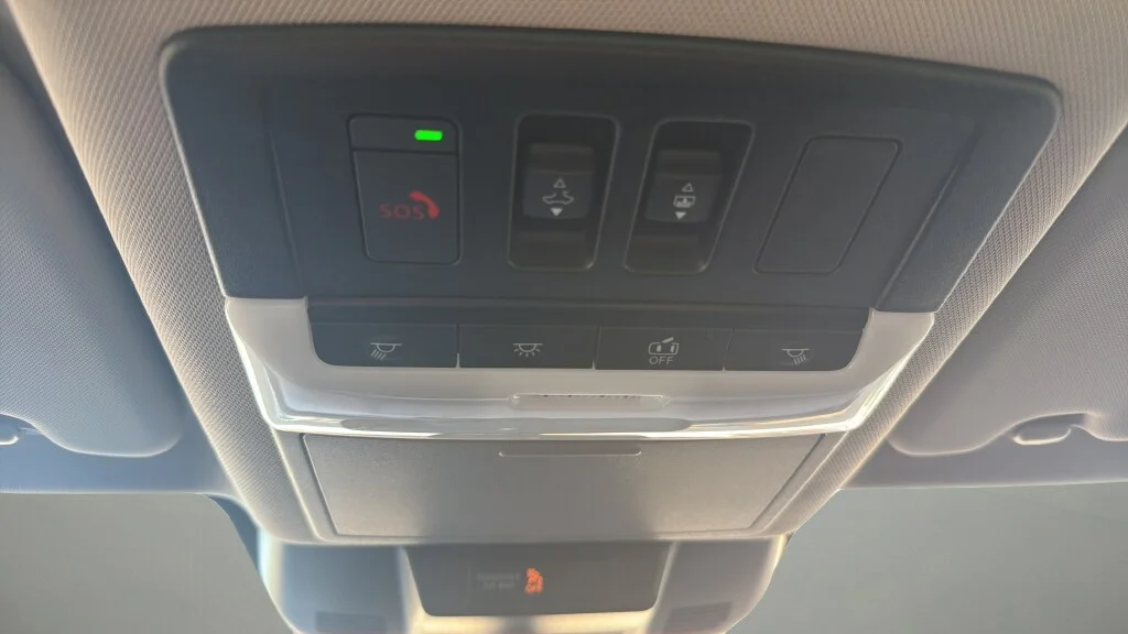Certified Used 2023 Caspian Blue Metallic Nissan Platinum image 24