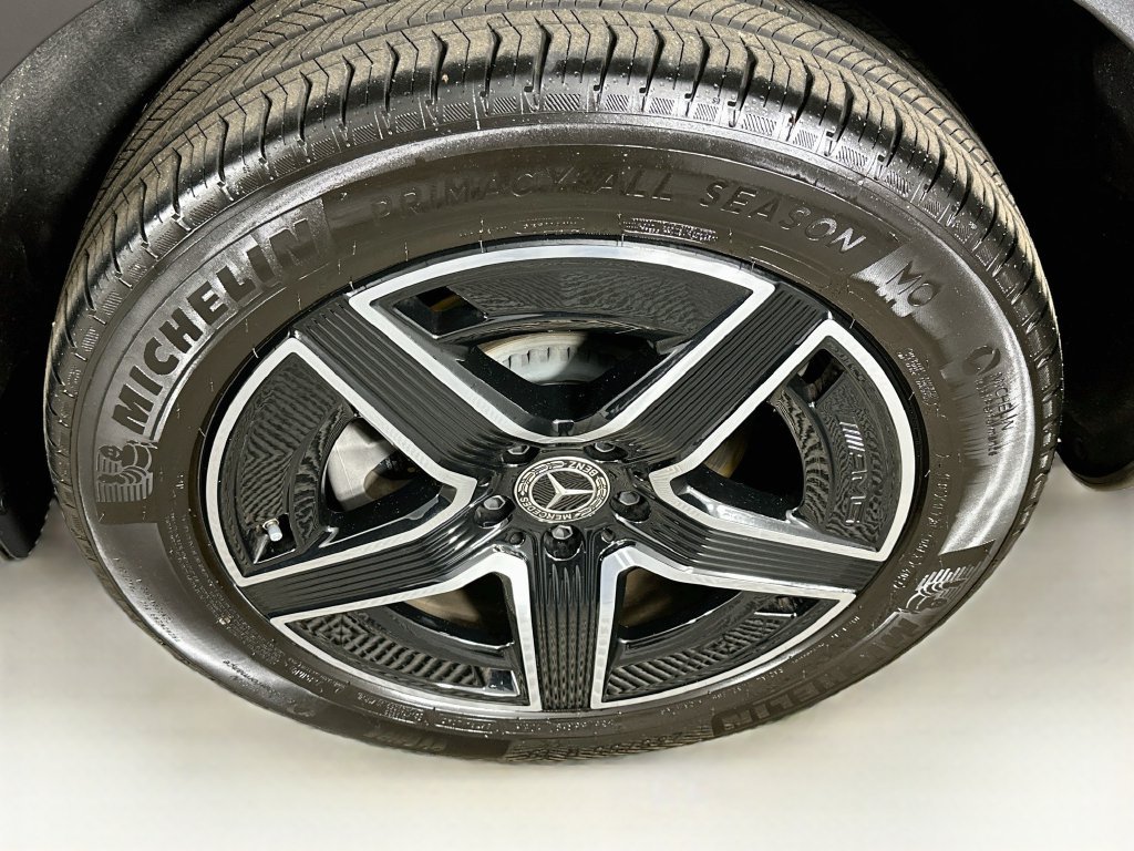 Used 2026 Gray Mercedes-Benz GLC 300 image 30