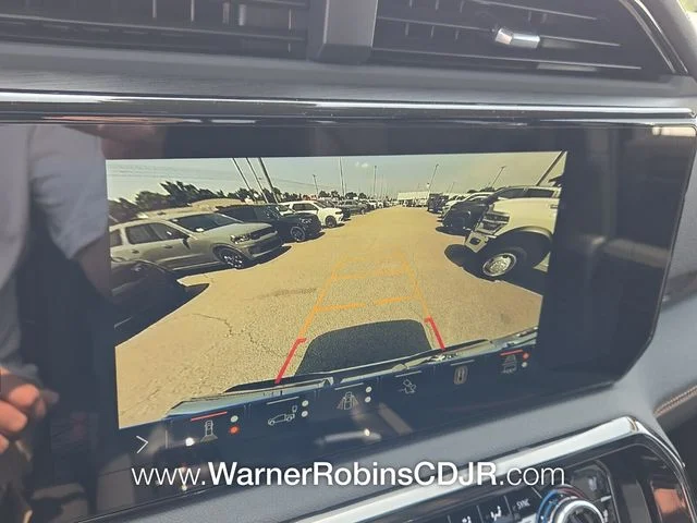 Used 2026 White GMC AT4 image 22