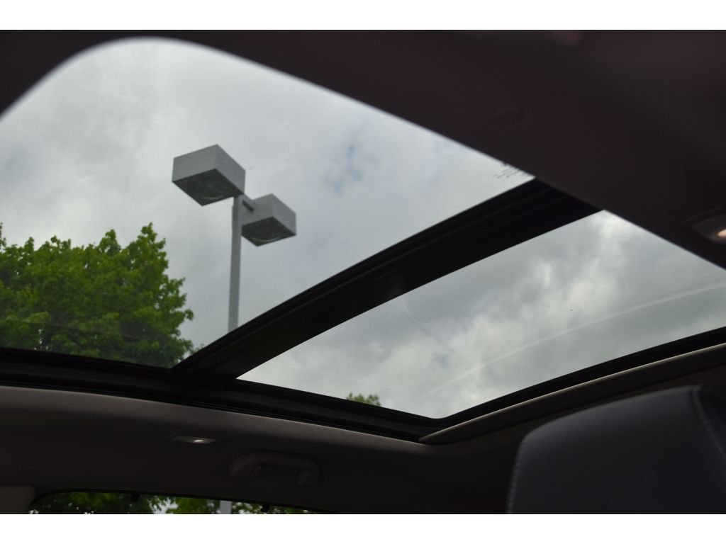 Used 2022 Majestic Black Pearl Acura w/Technology Package image 13