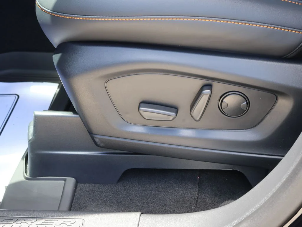 New 2026 Agate Black Metallic Ford Tremor® image 26