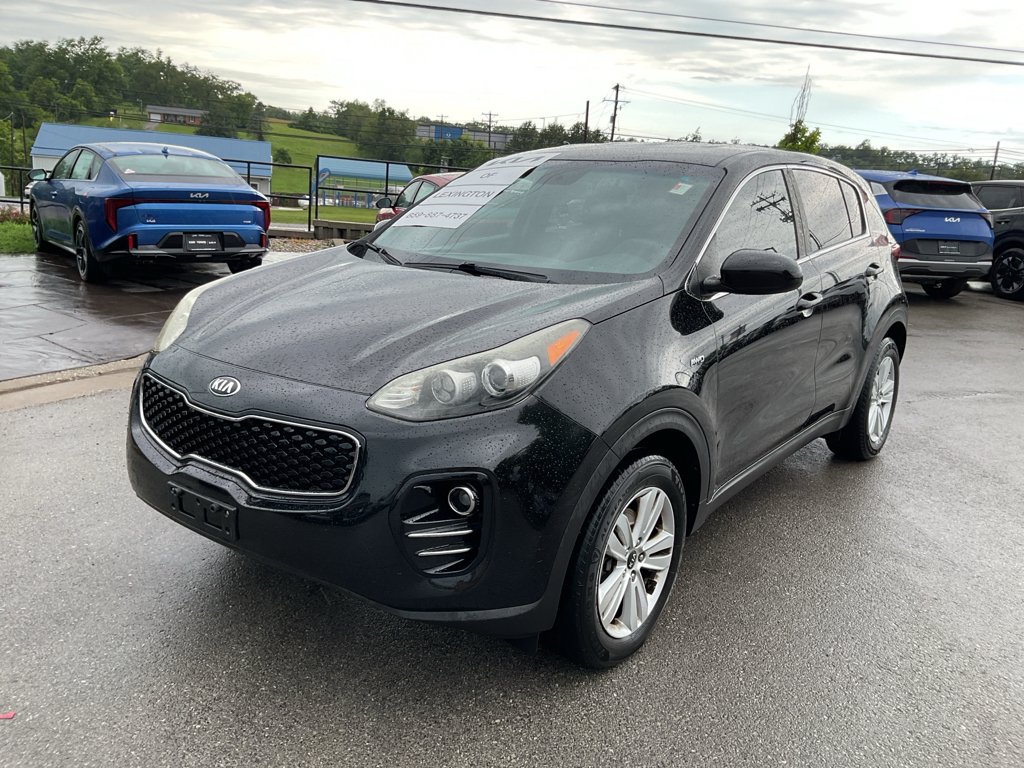Used 2018 Black Cherry Kia LX image 4