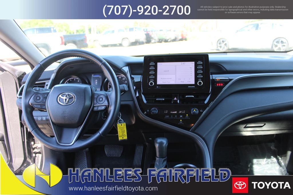 2024 Toyota Camry SE - Photo 17