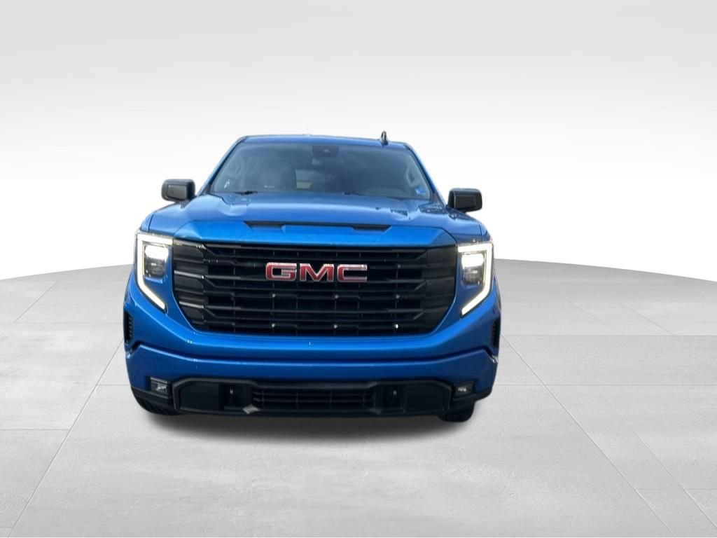 Used 2023 Blue GMC Elevation image 8