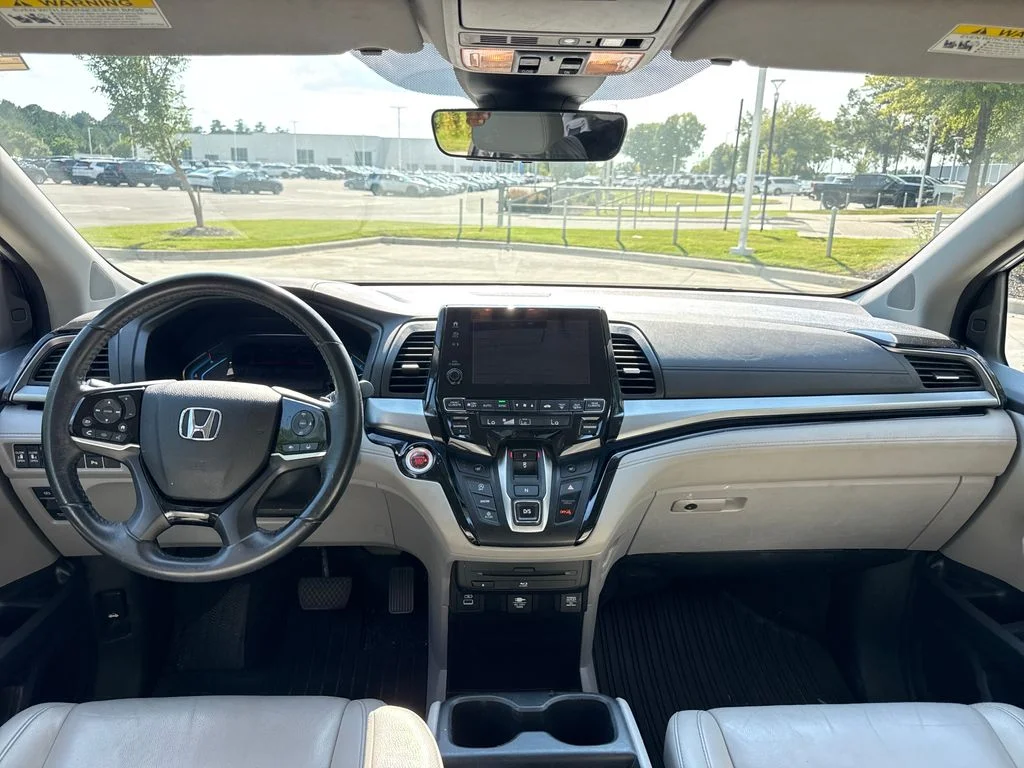 2021 Honda Odyssey Touring - Photo 16