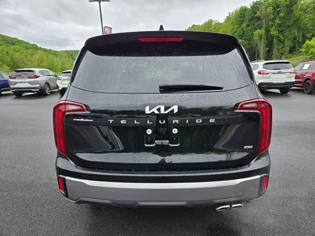Used 2025 Black Kia S image 7