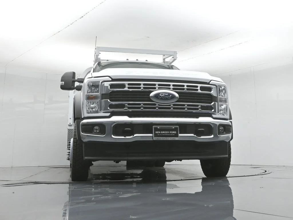 New 2025 Oxford White Ford XL image 51