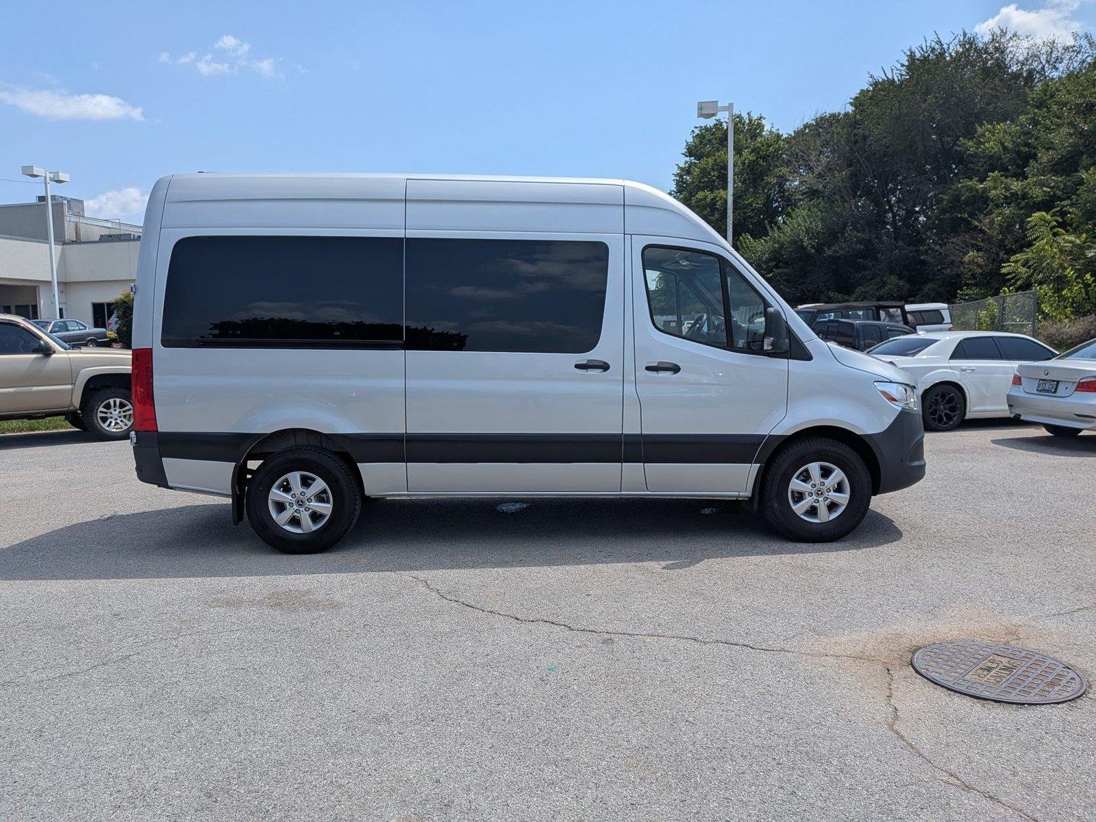Used 2021  Mercedes-Benz  image 6