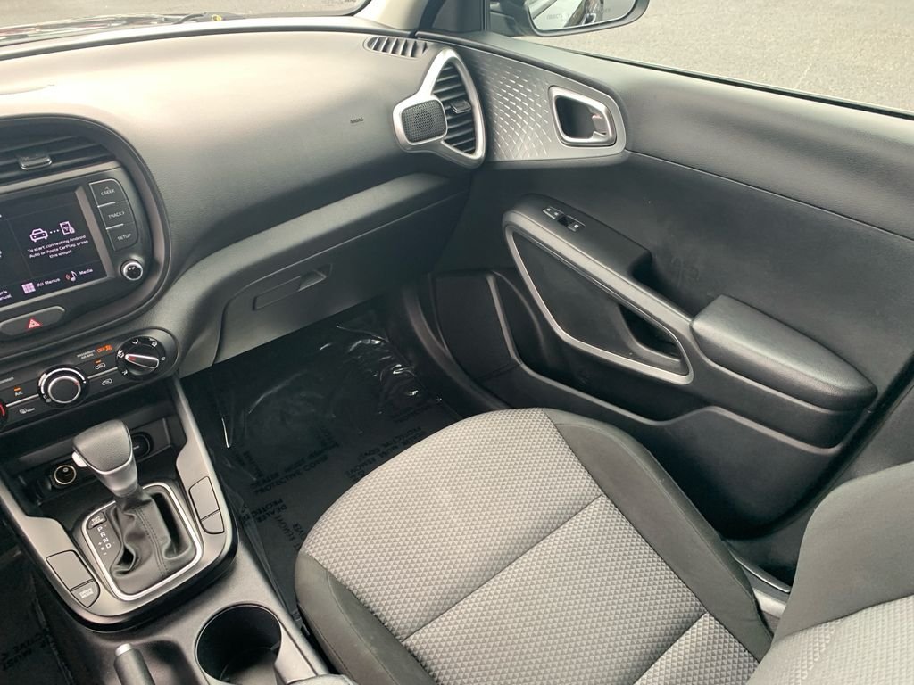 Used 2024 Black Kia LX image 27