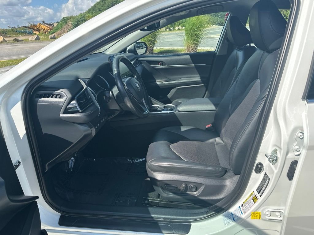 Used 2021 Beige Toyota XLE image 12