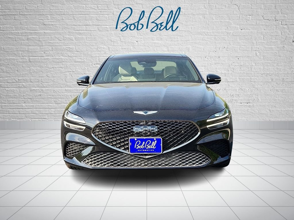 Used 2023 Black Genesis 3.3T image 2