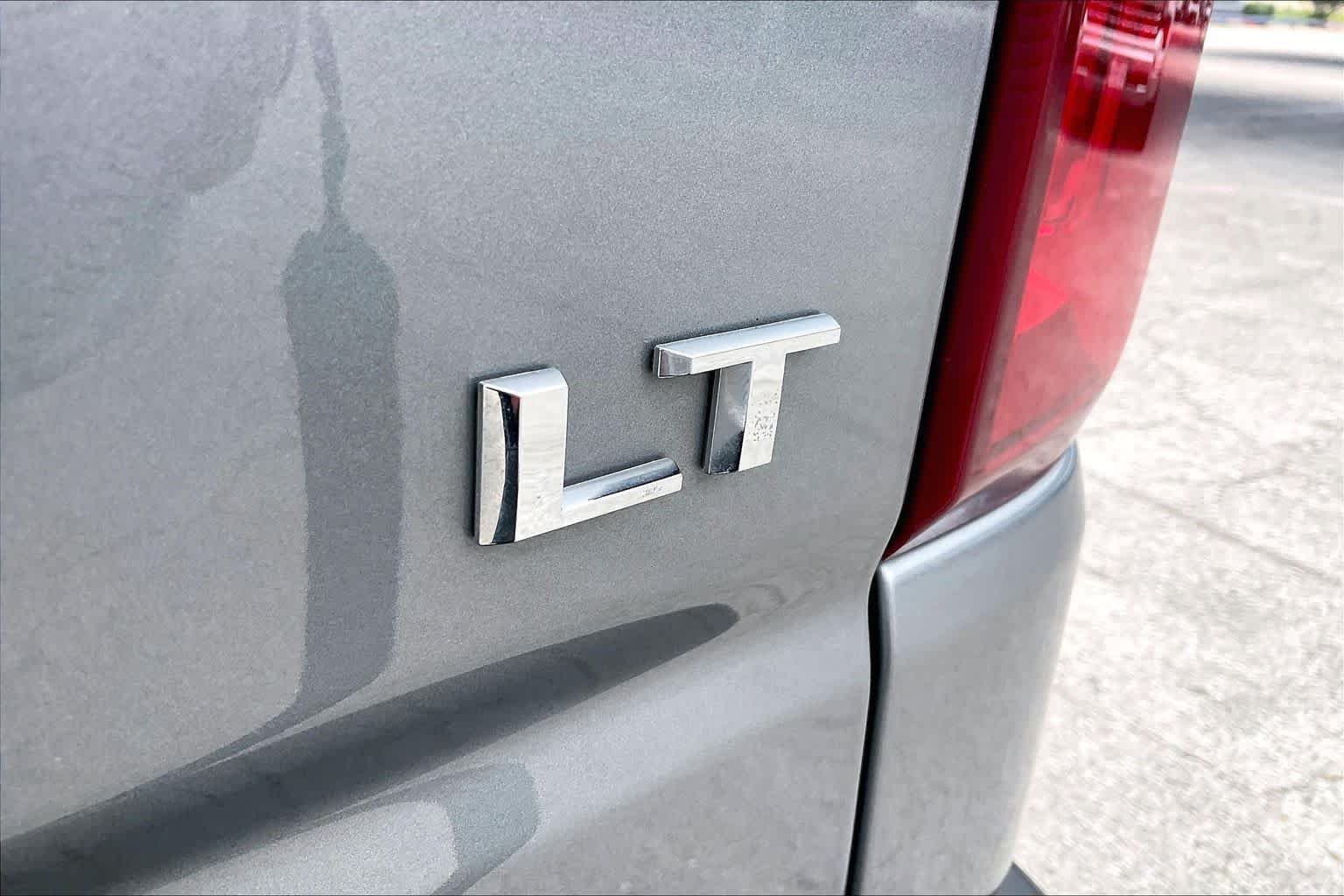 Used 2024 Sterling Gray Metallic Chevrolet LT Trail Boss image 10