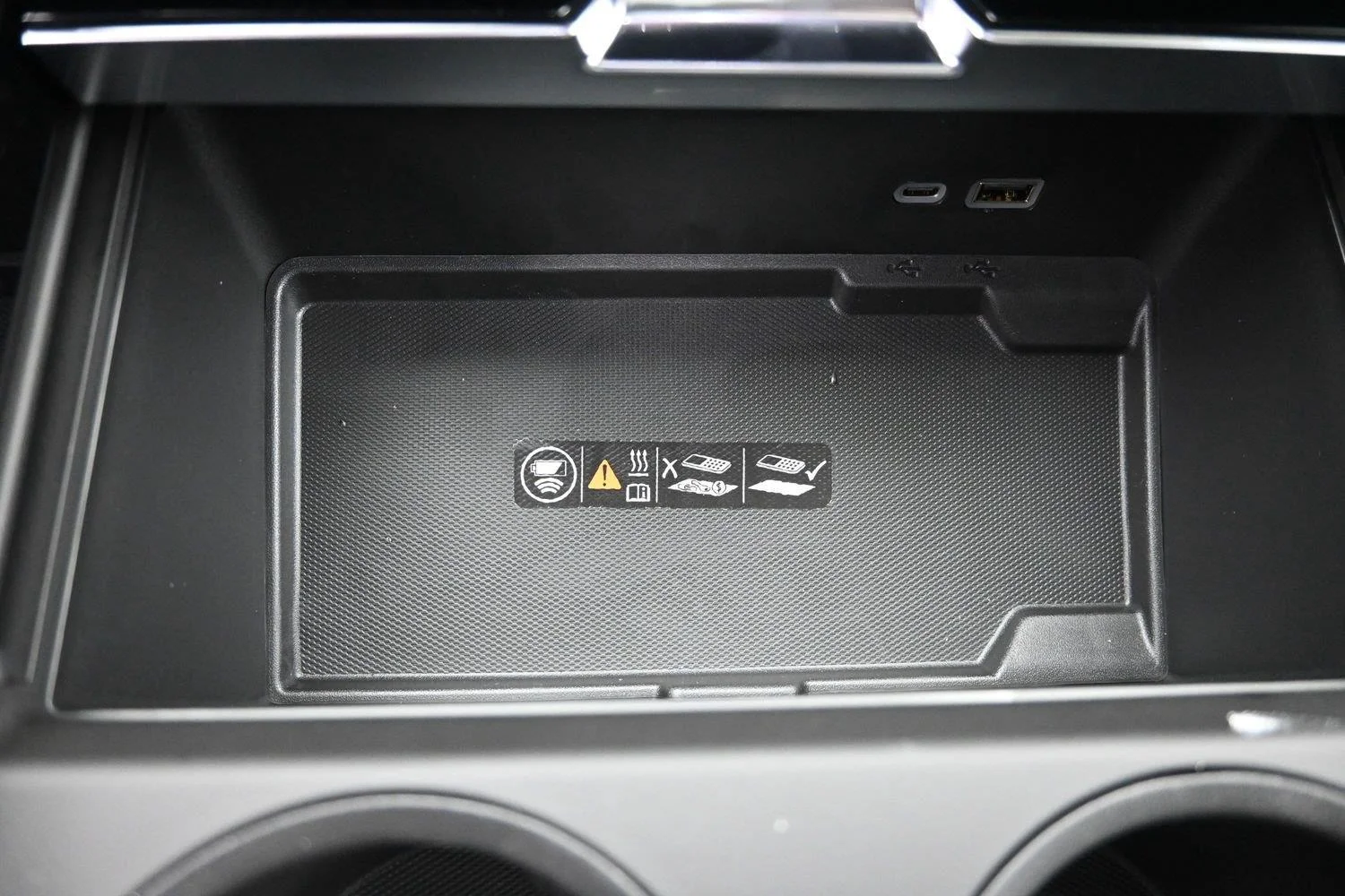2026 GMC Yukon XL Denali - Photo 38