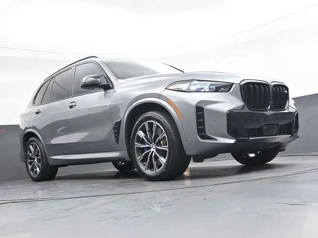 Used 2024 Gray BMW M60i image 34