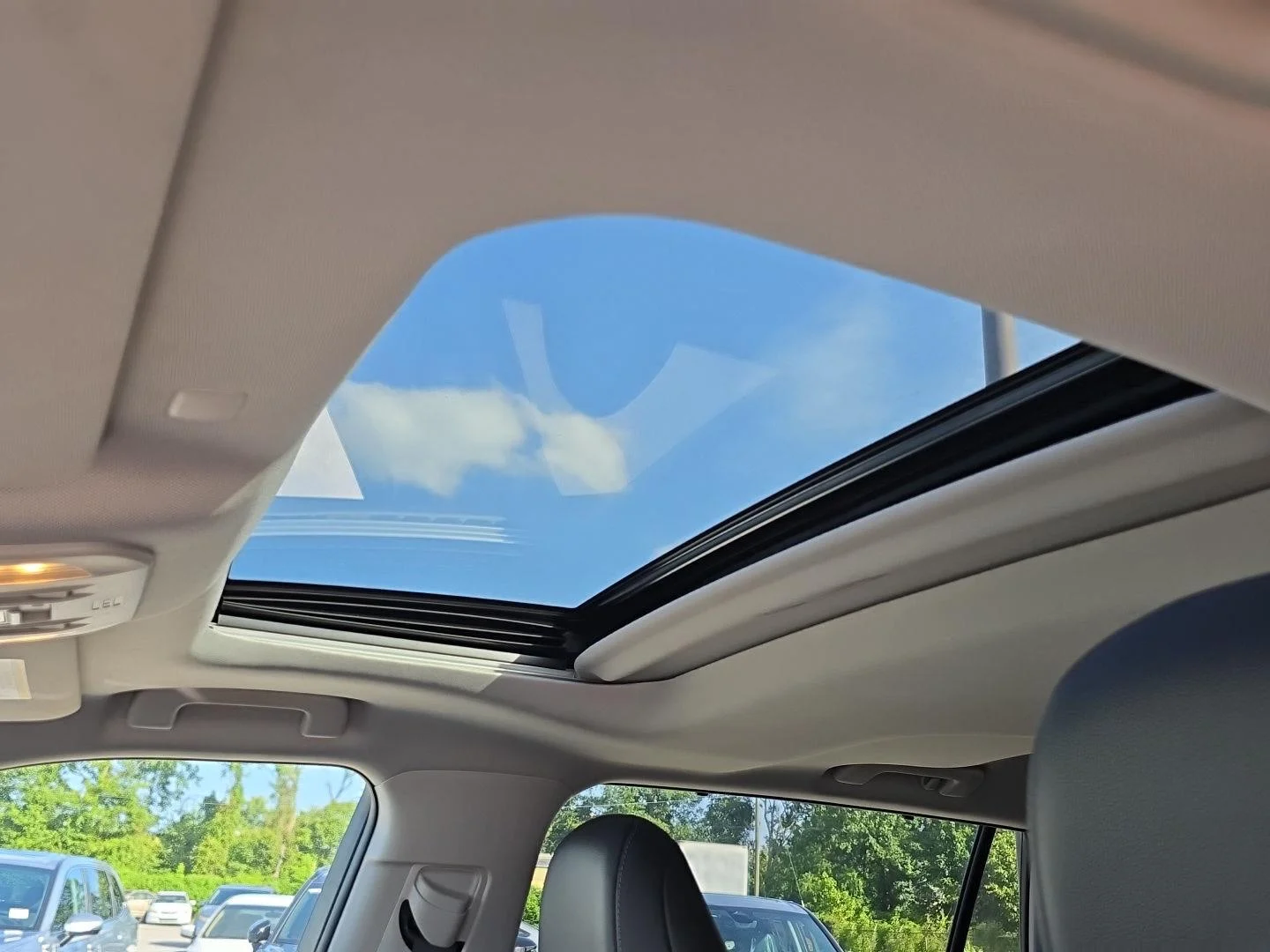 Used 2021 Moondust Toyota Platinum image 13